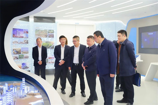陕西环保集团与中建新疆建工西北公司座谈2.jpg